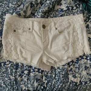 204 Tub - Vanilla Star cutoff white denim shorts